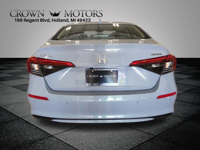 2024 Honda Civic Touring - Photo 4