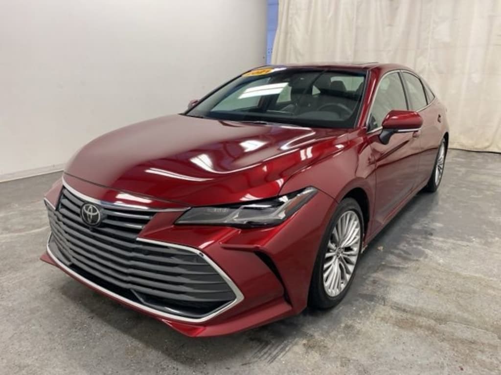Used 2021 Toyota Avalon Limited Sedan