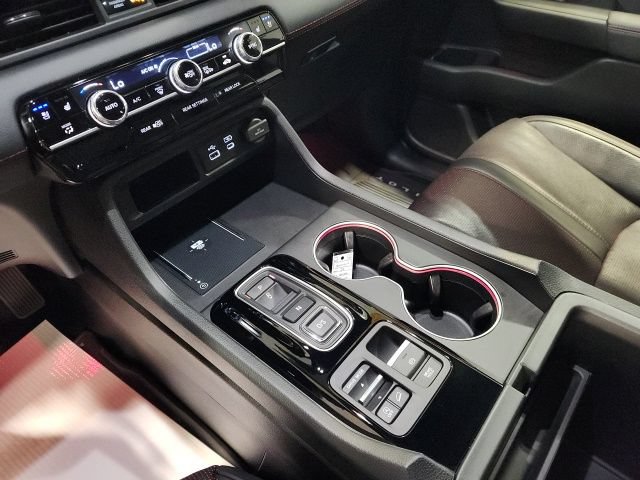 2025 Honda Pilot Black Edition - Photo 17