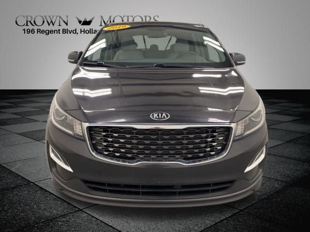 Used 2019 Kia Sedona LX with VIN KNDMB5C19K6561746 for sale in Holland, MI