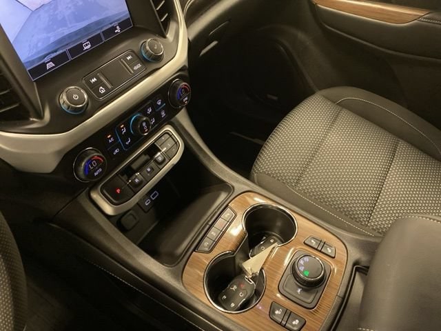 2023 GMC Acadia SLE - Photo 14