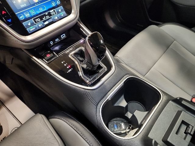 2025 Subaru Outback Limited - Photo 17