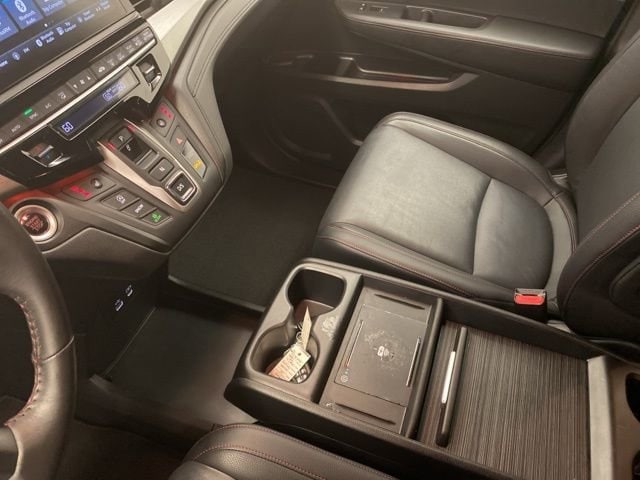 2025 Honda Odyssey Sport L - Photo 13