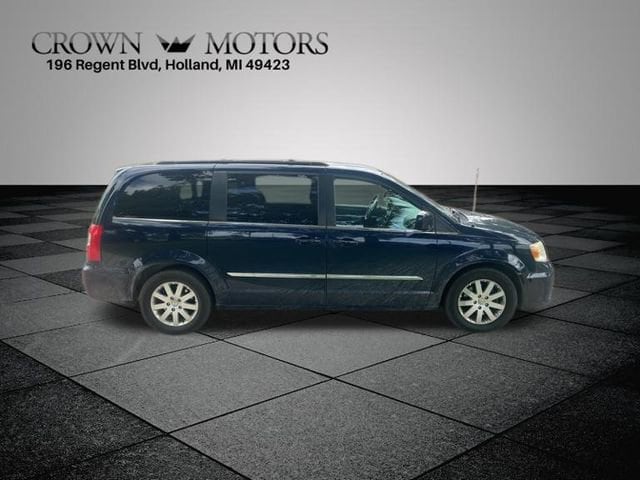 Used 2014 Chrysler Town & Country Touring with VIN 2C4RC1BG7ER257314 for sale in Holland, MI