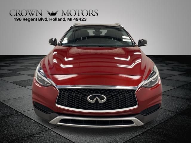 2019 Infiniti QX30 Luxe photo 2