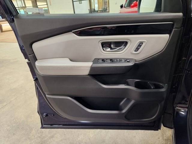 2025 Honda Pilot Touring - Photo 22