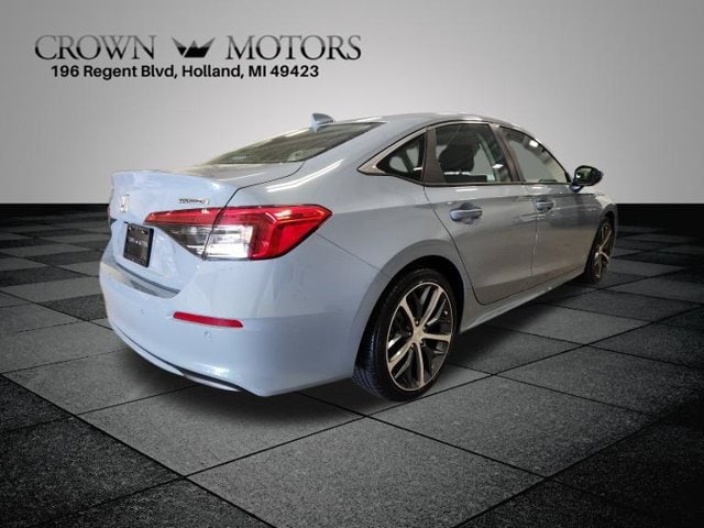 2024 Honda Civic Touring - Photo 3