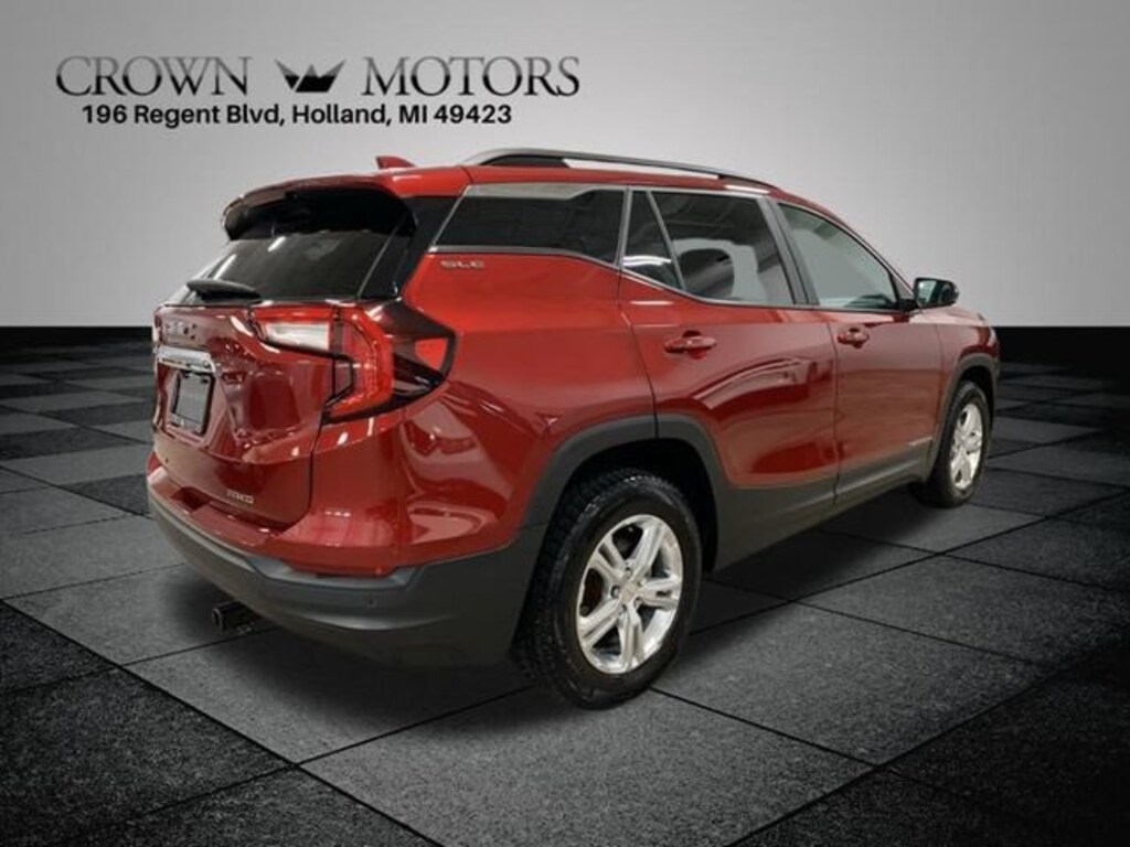 Used 2022 GMC Terrain SLE SUV