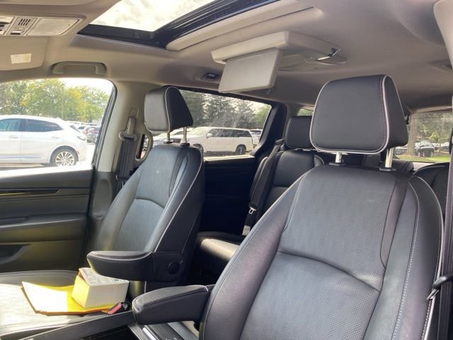 2024 Honda Odyssey Elite photo 2