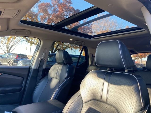 2023 Honda Pilot Elite photo 2