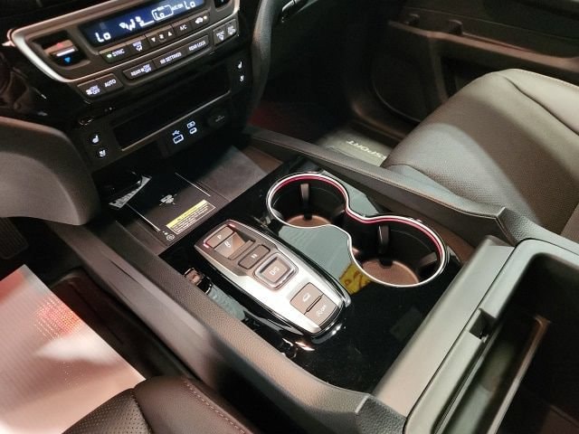 2025 Honda Passport Black Edition - Photo 17