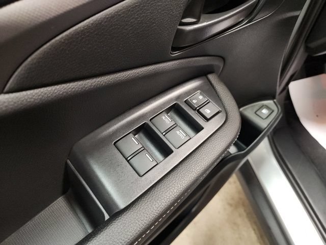 2025 Honda Ridgeline Sport - Photo 19
