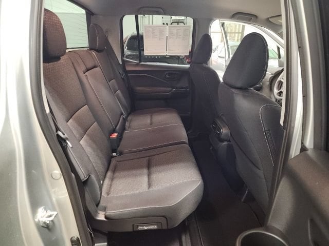 2025 Honda Ridgeline Sport - Photo 27