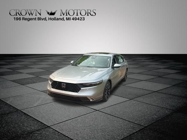 2025 Honda Accord Hybrid Touring photo 3