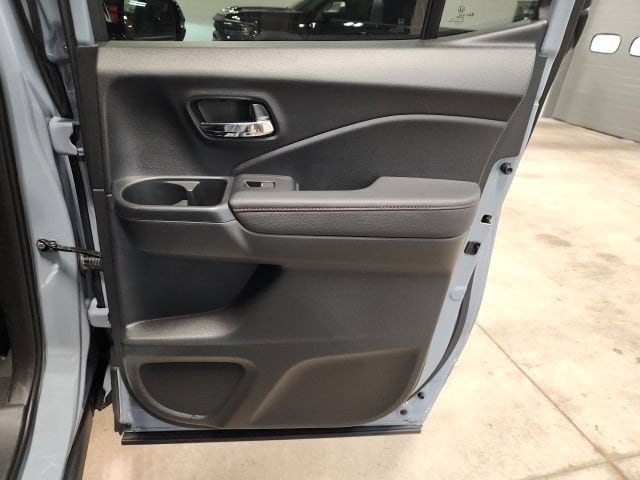 2025 Honda Ridgeline Black Edition - Photo 32
