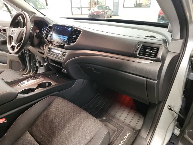 2025 Honda Ridgeline Sport - Photo 30