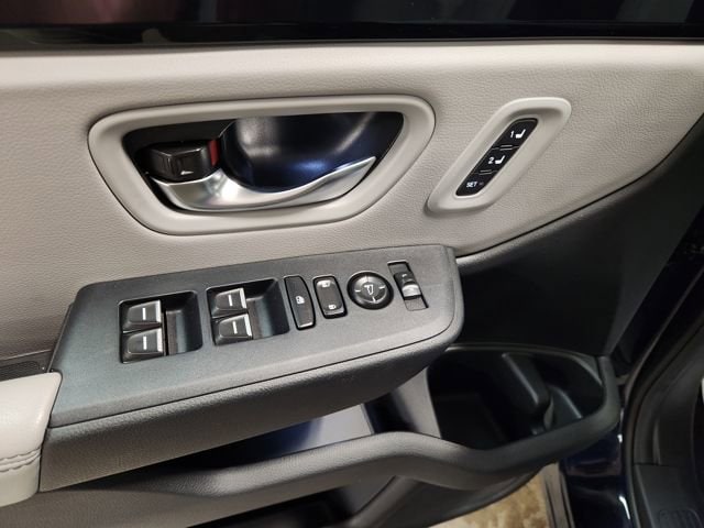 2025 Honda Pilot Touring - Photo 21