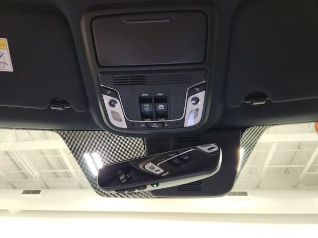 2023 Honda Ridgeline Black Edition - Photo 18