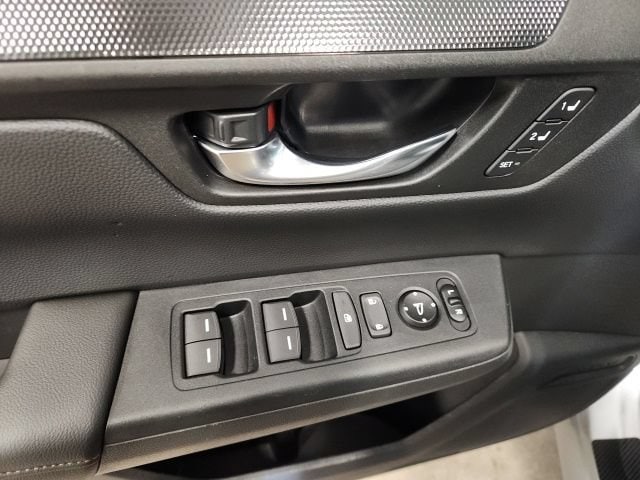 2025 Honda CR-V Sport-L - Photo 20