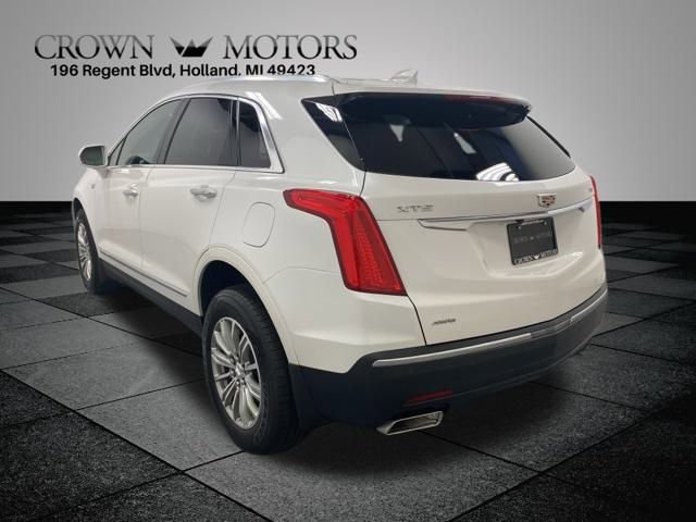 2019 Cadillac XT5 Luxury photo 3