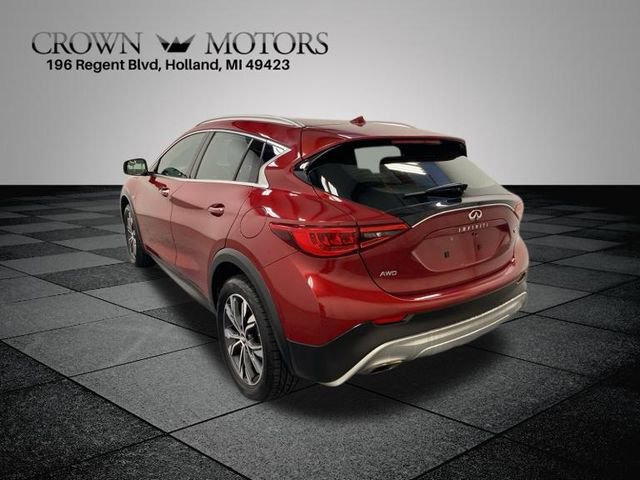 2019 Infiniti QX30 Luxe photo 4