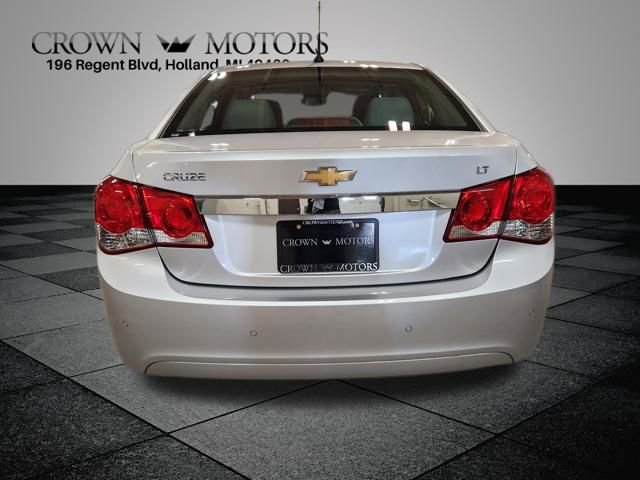 2012 Chevrolet Cruze photo 4
