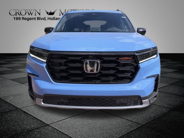 2025 Honda Pilot TrailSport photo 2
