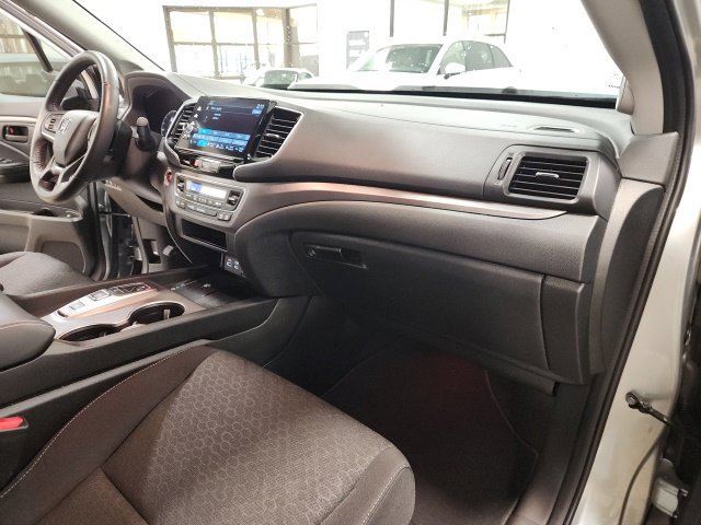 2025 Honda Ridgeline Sport - Photo 30