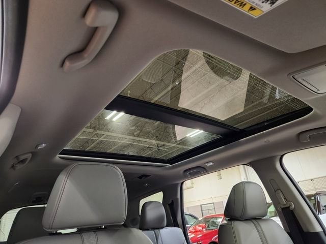 2025 Honda Pilot Touring - Photo 34