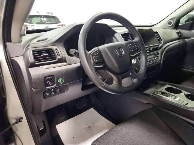 2025 Honda Ridgeline Sport - Photo 12