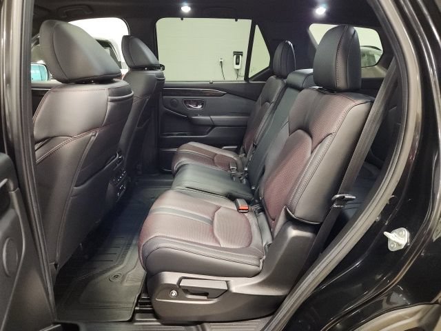 2025 Honda Pilot Black Edition - Photo 24