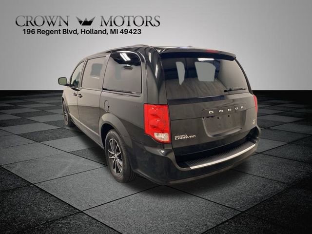 2018 Dodge Grand Caravan GT photo 2