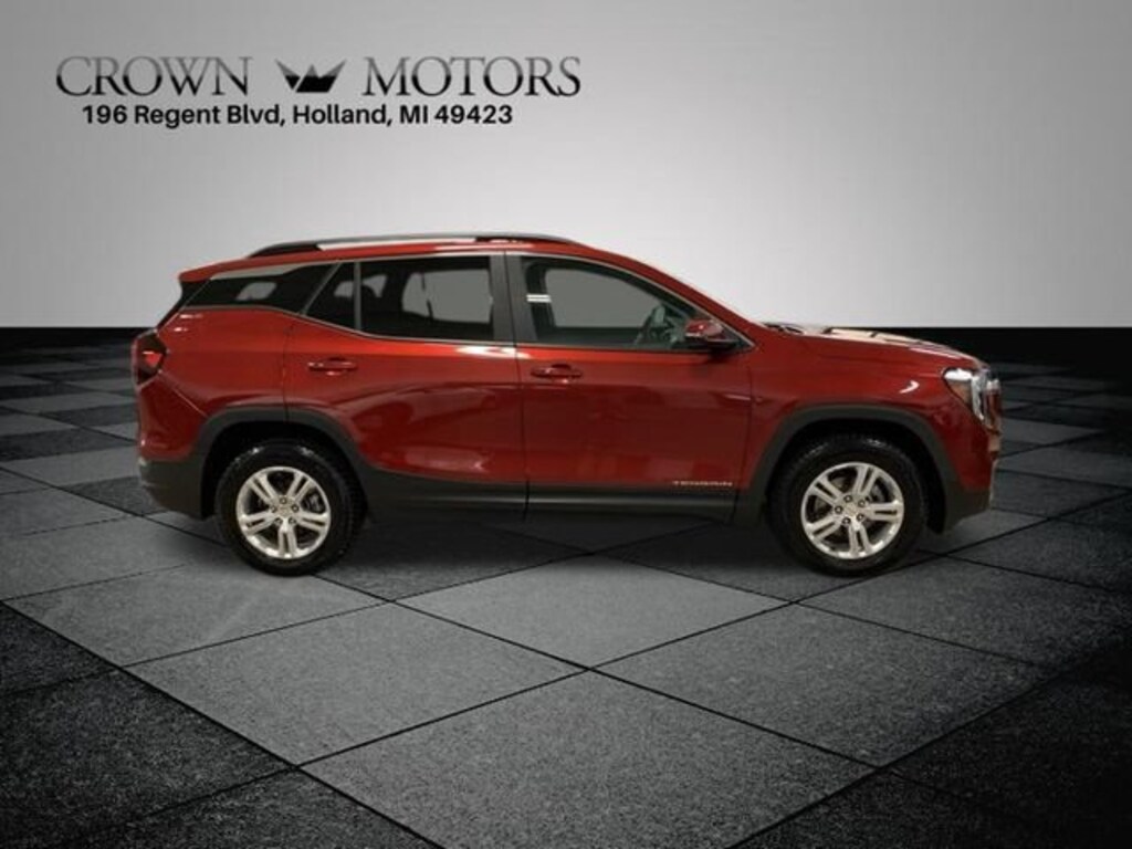 Used 2022 GMC Terrain SLE SUV