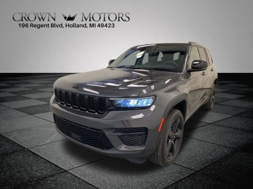 Used 2023 Jeep Grand Cherokee Altitude X SUV