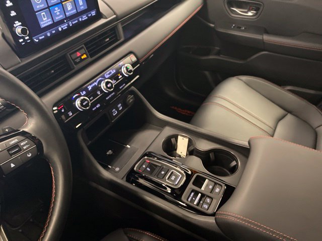 2025 Honda Pilot TrailSport - Photo 12