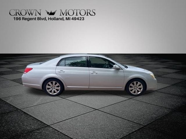 Used 2006 Toyota Avalon XLS with VIN 4T1BK36B36U082042 for sale in Holland, MI