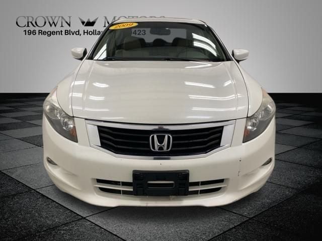 Used 2009 Honda Accord EX-L with VIN 1HGCP36809A011452 for sale in Holland, MI