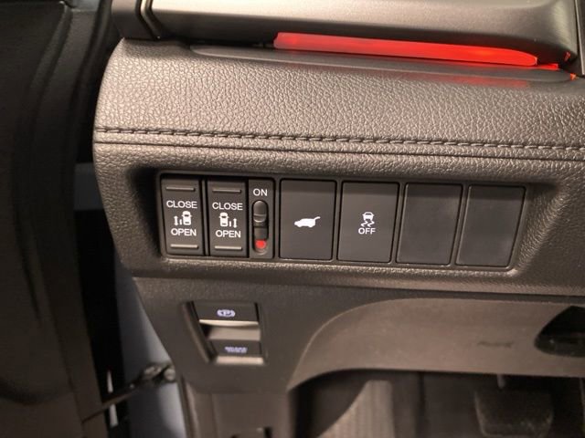 2025 Honda Odyssey Sport L - Photo 18