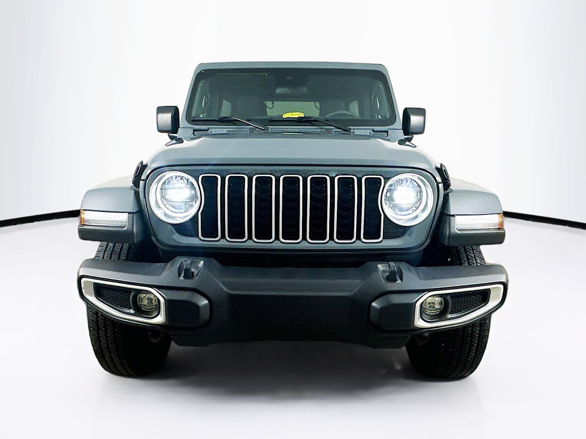 2024 Jeep Wrangler Sahara photo 2