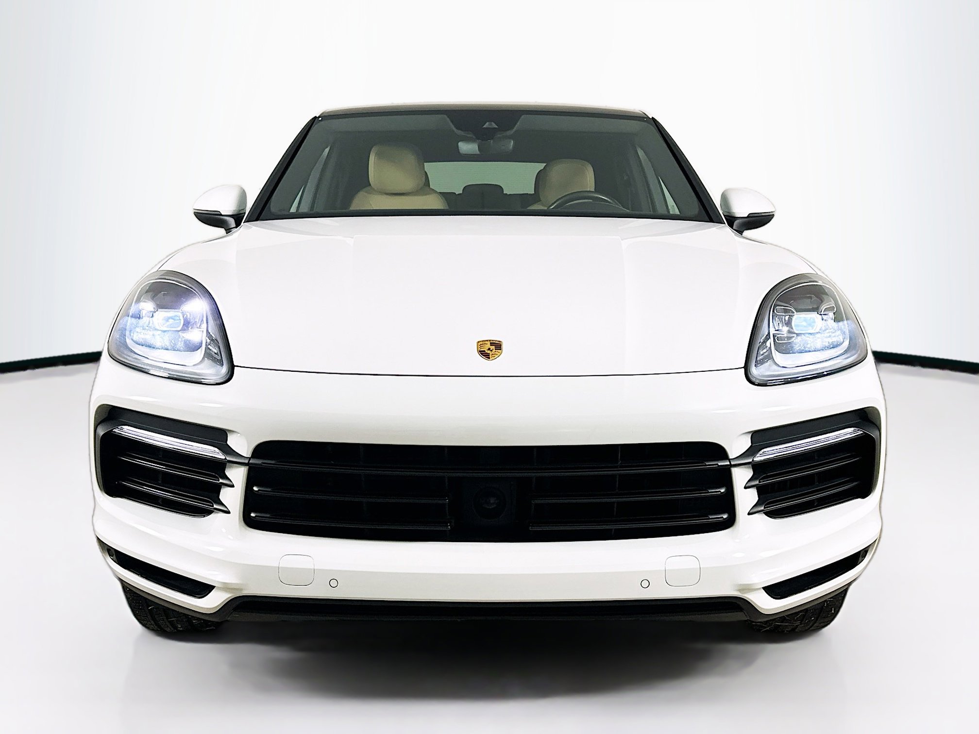 2021 Porsche Cayenne Coupe Base photo 2