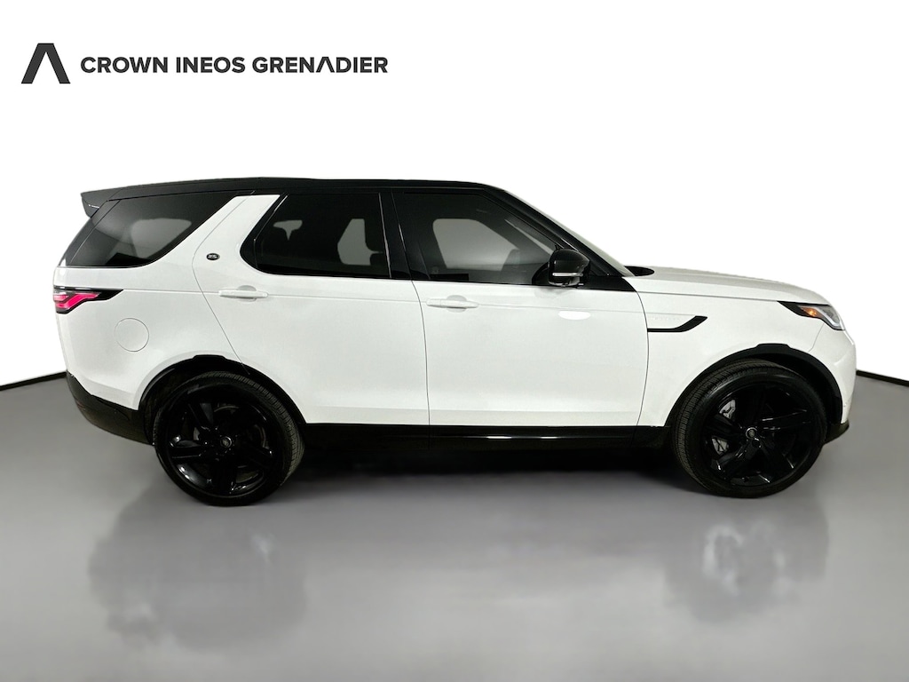 Used 2024 Land Rover Discovery Dynamic SE P300 Dynamic SE
