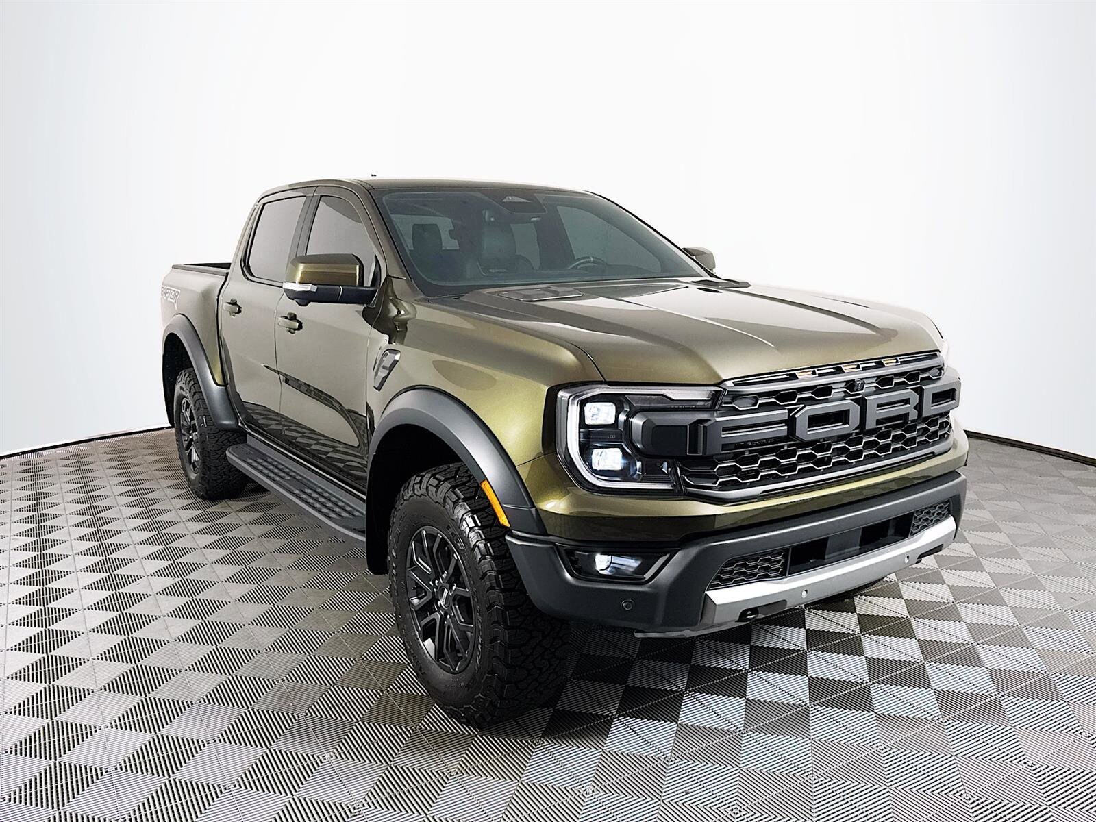 2025 Ford Ranger Raptor photo 2