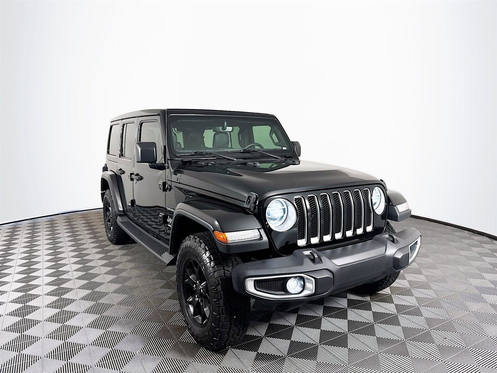 2019 Jeep Wrangler Unlimited Sahara photo 3