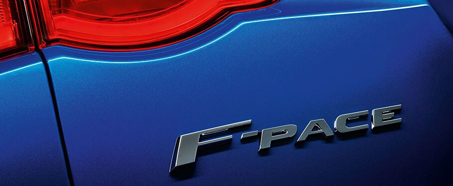 2017 Jaguar F-PACE Badge