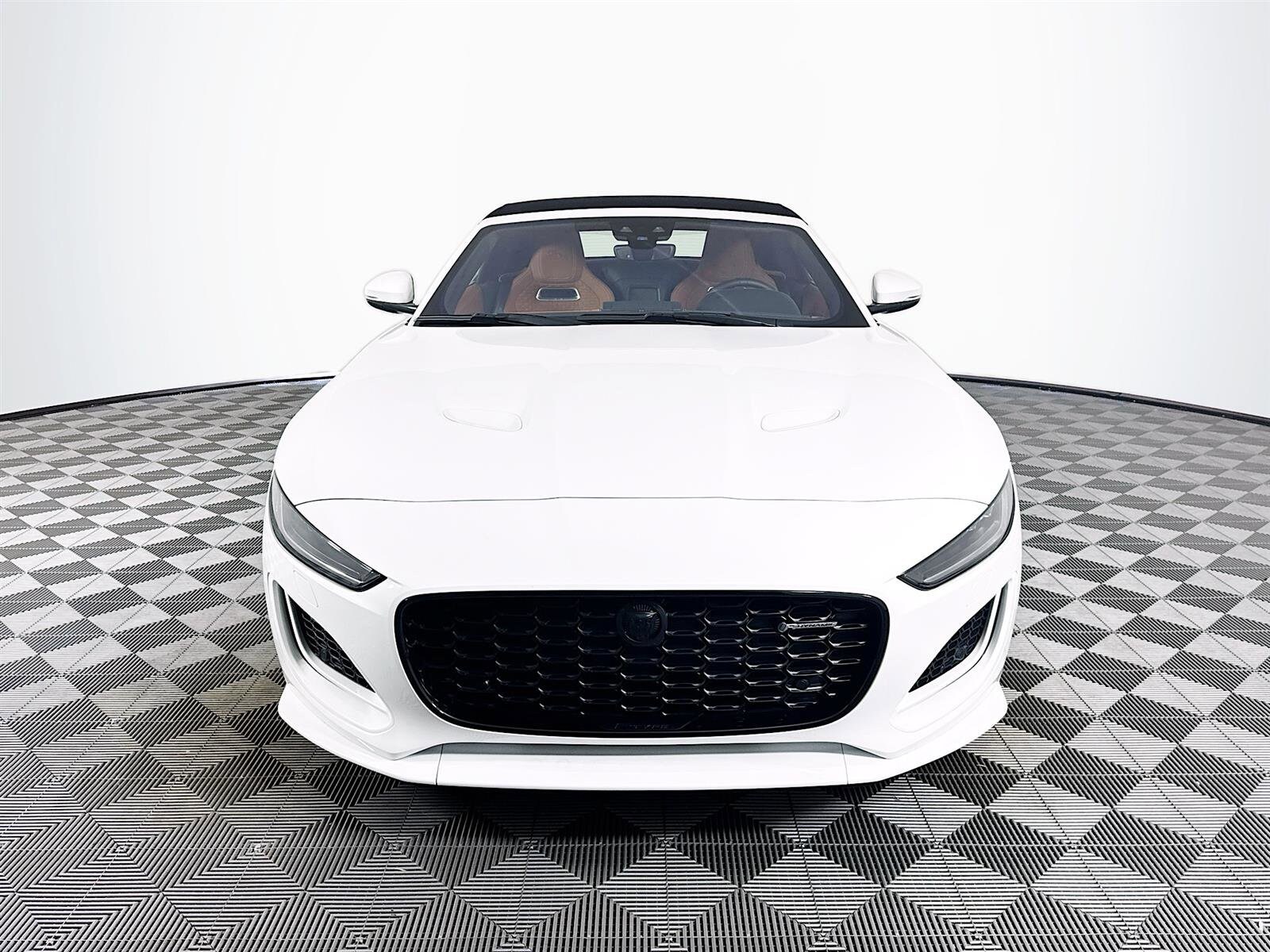 2024 Jaguar F-TYPE P450 R-Dynamic photo 2