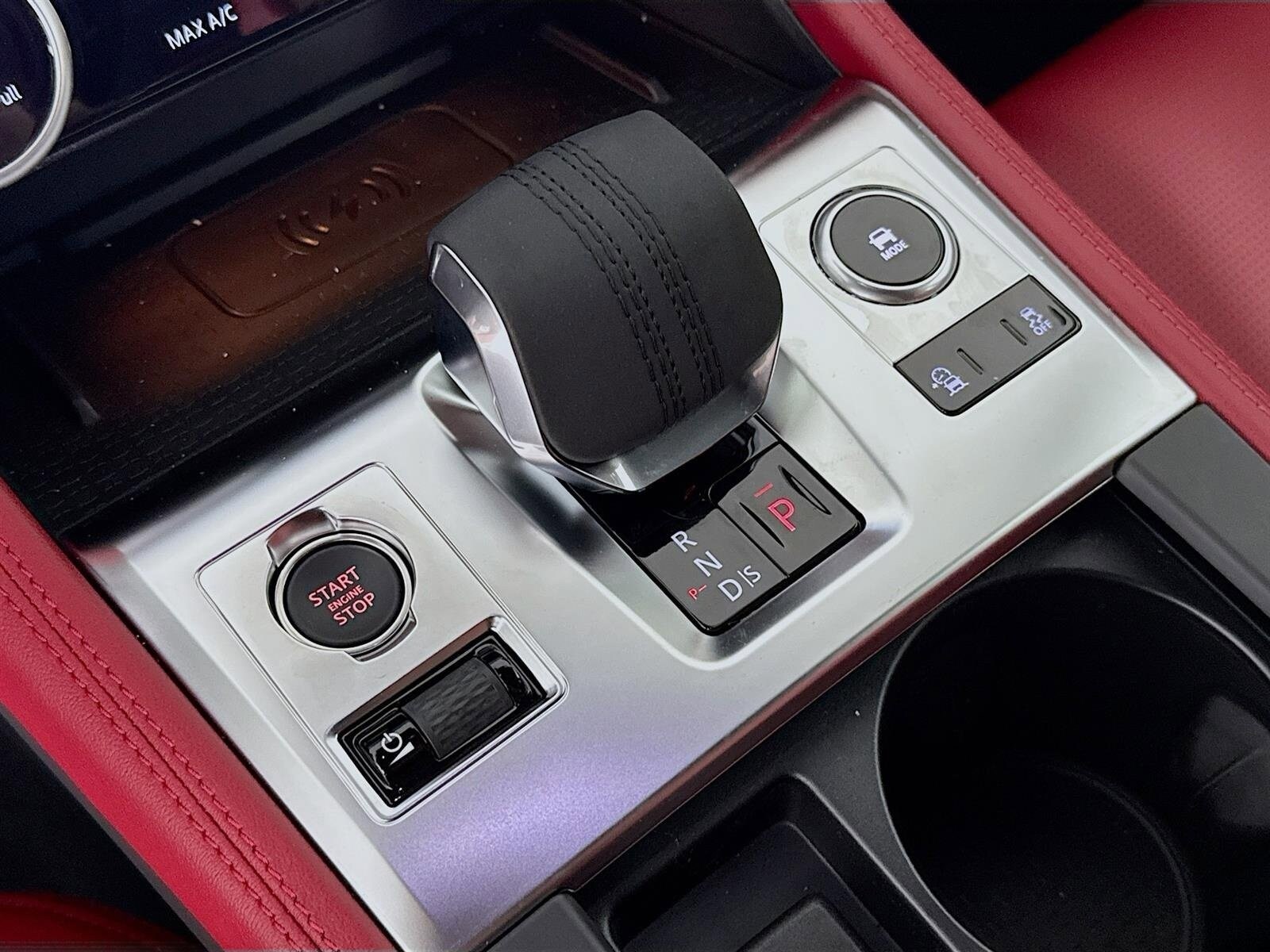 2026 Jaguar F-Pace R-Dynamic S - Photo 19