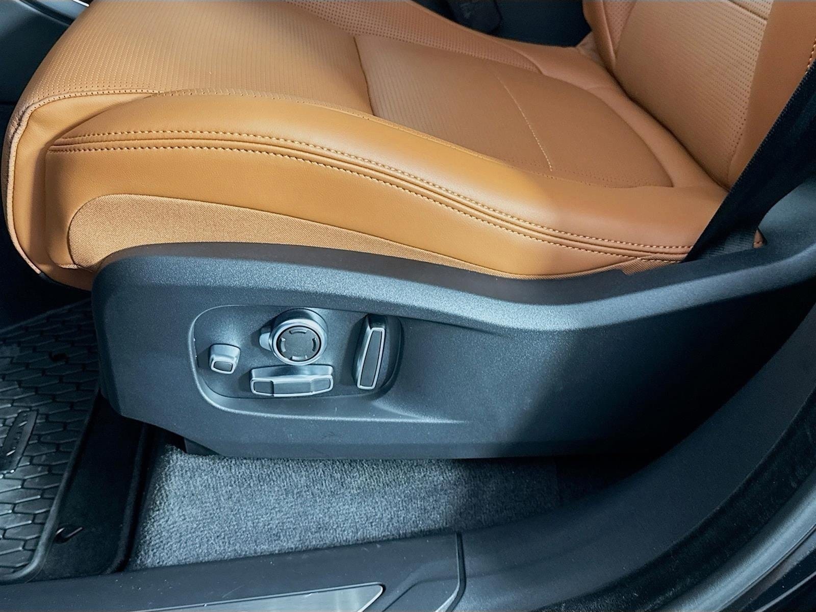 2026 Jaguar F-Pace R-Dynamic S - Photo 22