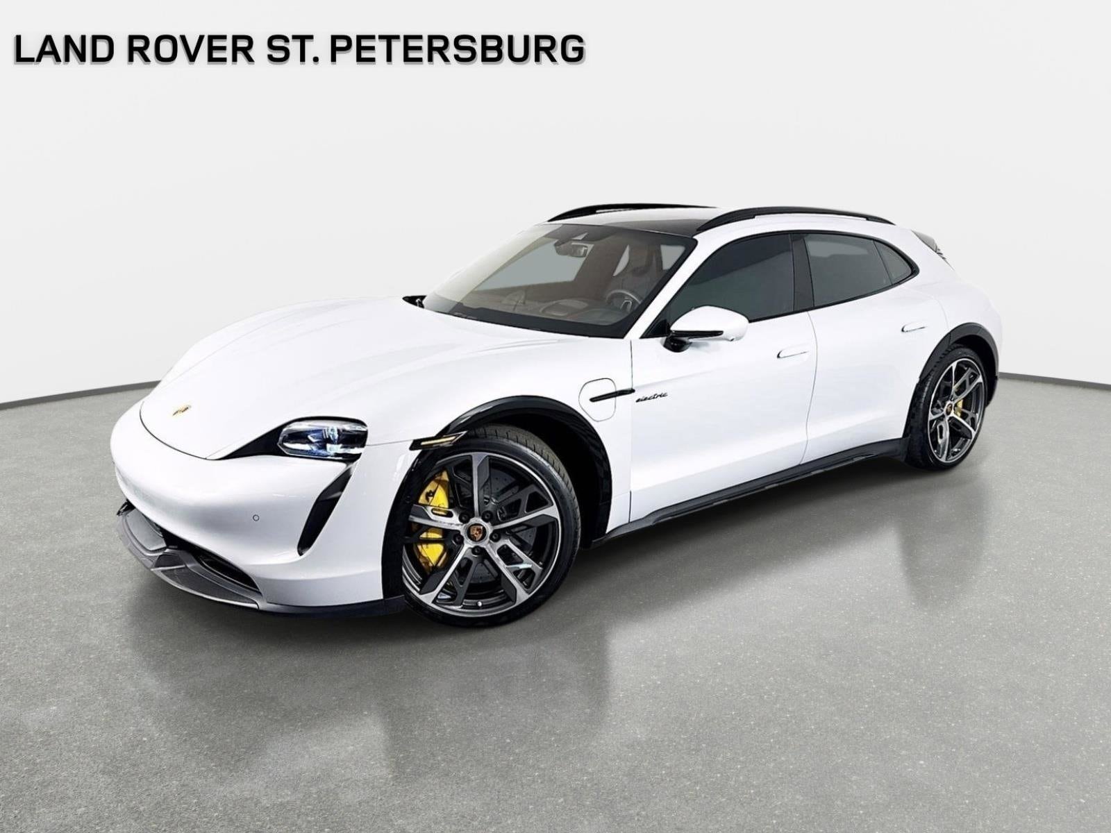 2023 Porsche Taycan Cross Turismo Turbo's photo
