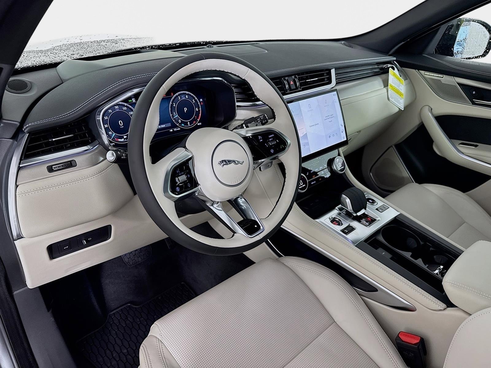 2026 Jaguar F-Pace R-Dynamic S - Photo 8