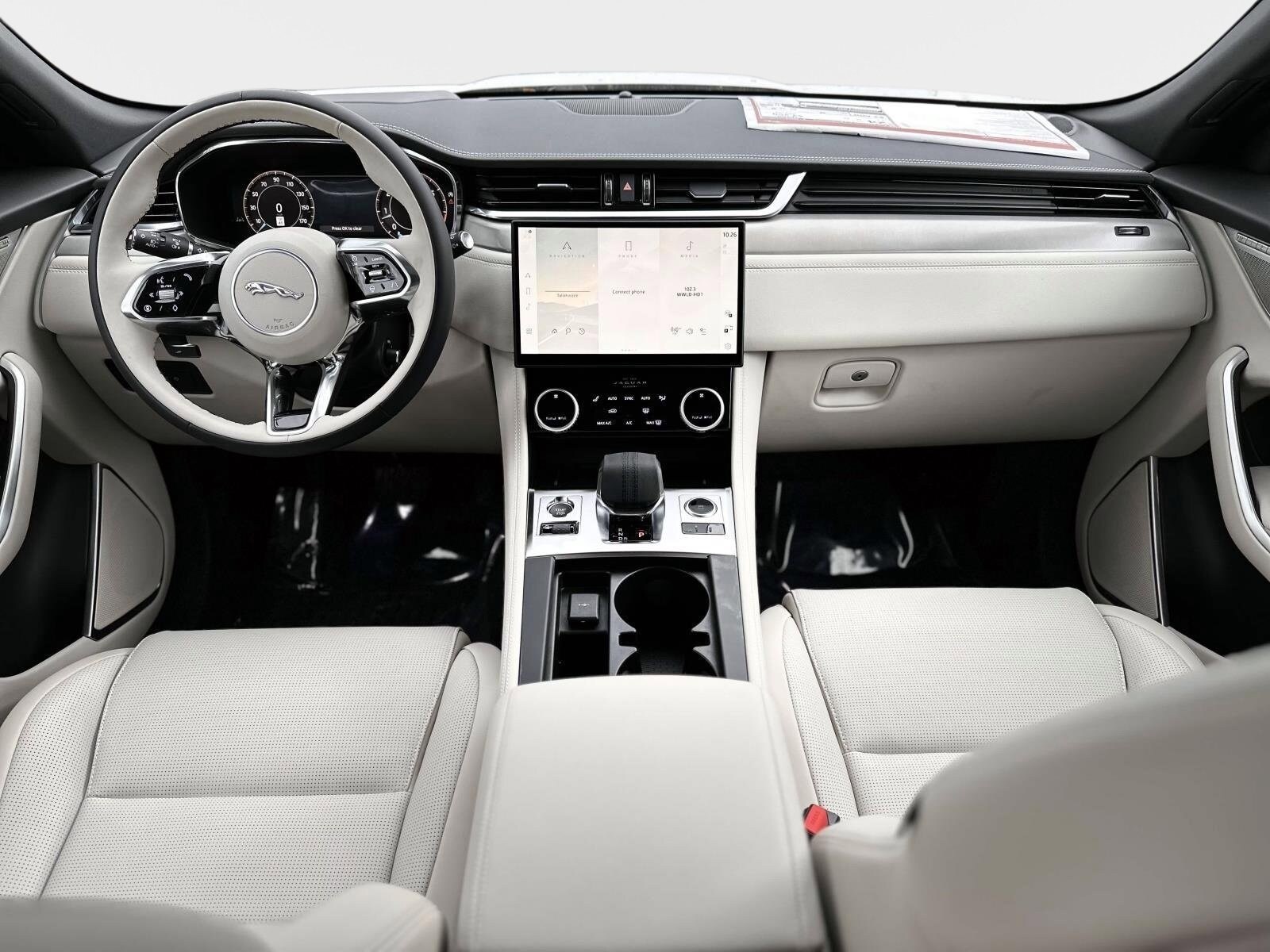 2026 Jaguar F-Pace R-Dynamic S - Photo 11